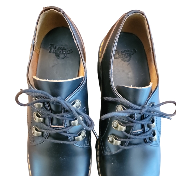 DR MARTENS Leona Lo black leather platform heeled lace up shoes women’s 9 new - Picture 8 of 8
